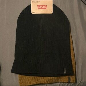 NWT men’s Levi’s 2 pack beanie set